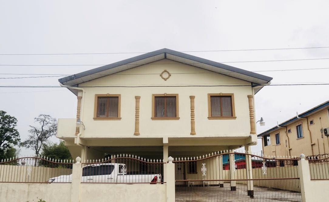 Studio 27 Inn Piarco Exterior photo